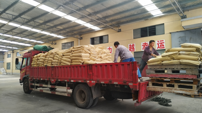 Девственные гранулы термопластичного полиуретана (ТПУ) 64D оптом, огнестойкие, Flame Redartant, образцы TPEE TPU 18